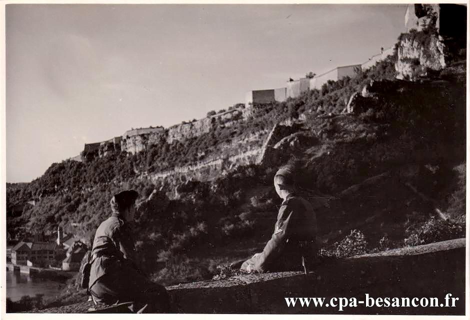 BESANÇON - Vue sur la Citadelle et Tarragnoz - Photo allemande - années 1940